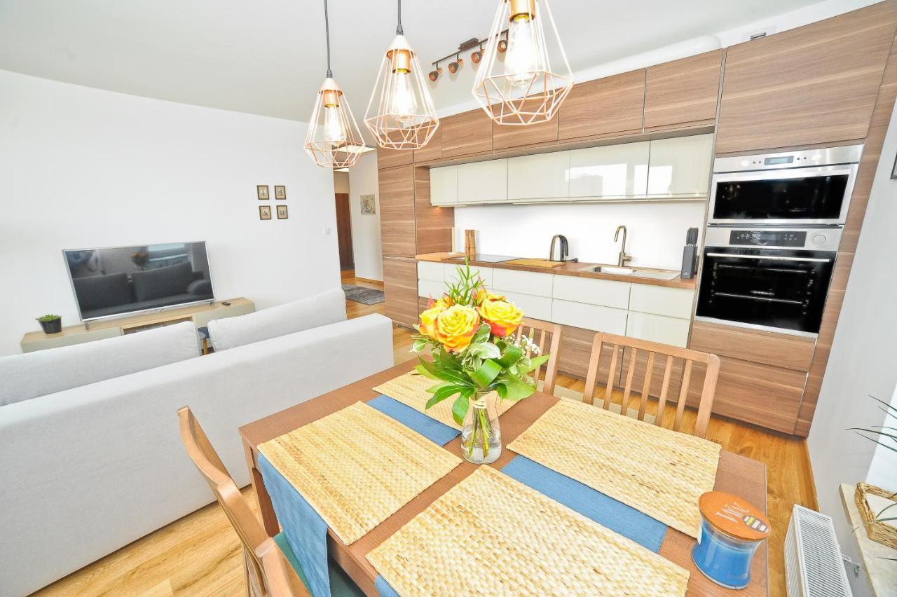 Grand Apartments - Three Bedrooms With Panorama Of The Old Town غدانسك المظهر الخارجي الصورة