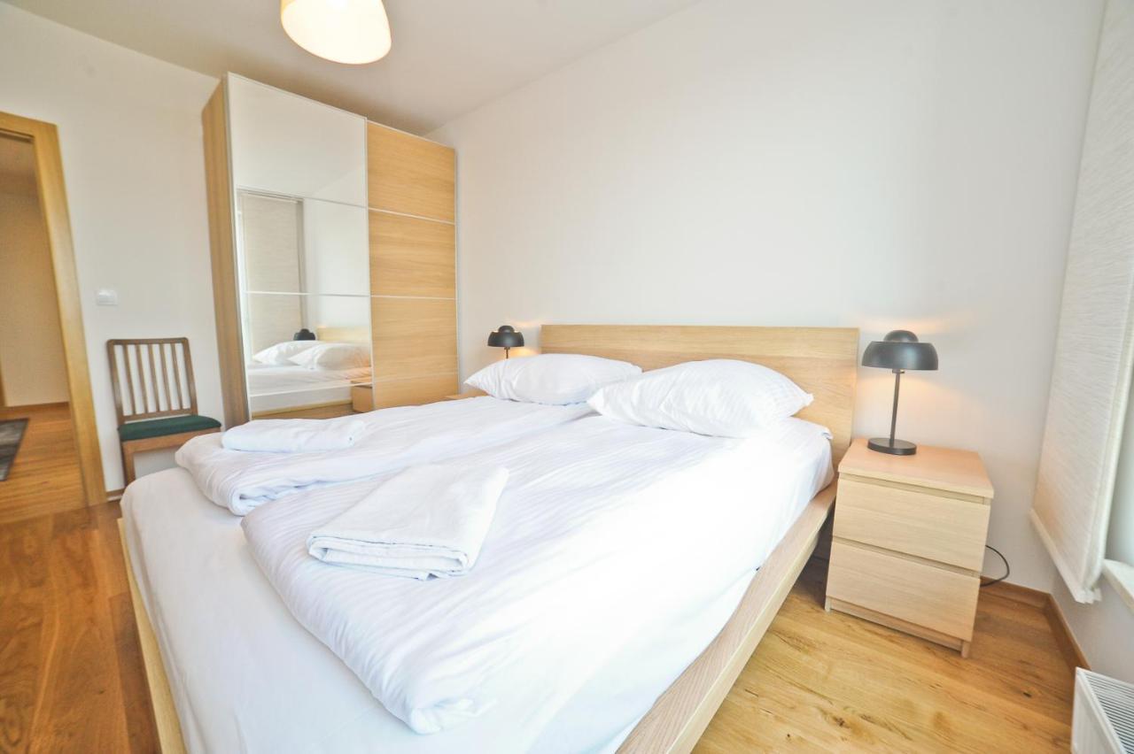 Grand Apartments - Three Bedrooms With Panorama Of The Old Town غدانسك المظهر الخارجي الصورة